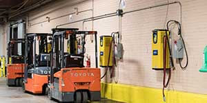Giải pháp giữ xe nâng mới