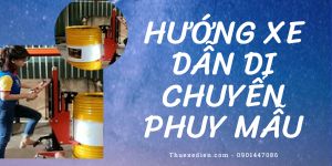 Xe di chuyển phuy mẫu A đang gắp thùng phuy vàng