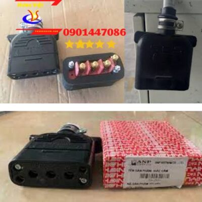 Hình ảnh 3 cái jack sạc 3 pha và hộp đựng jack